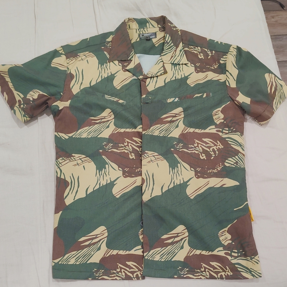 Rhodesian brushstroke short sleeve shirt | Medium | conceal carry
